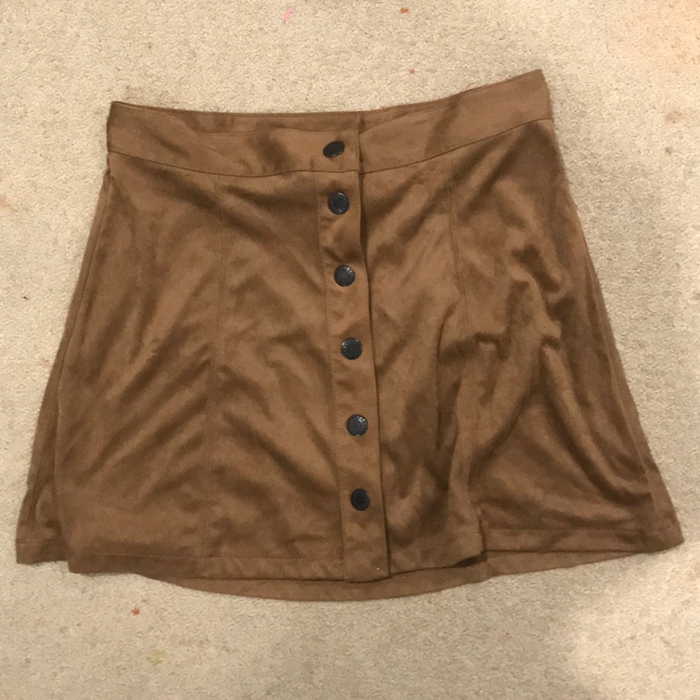 brown button skirt